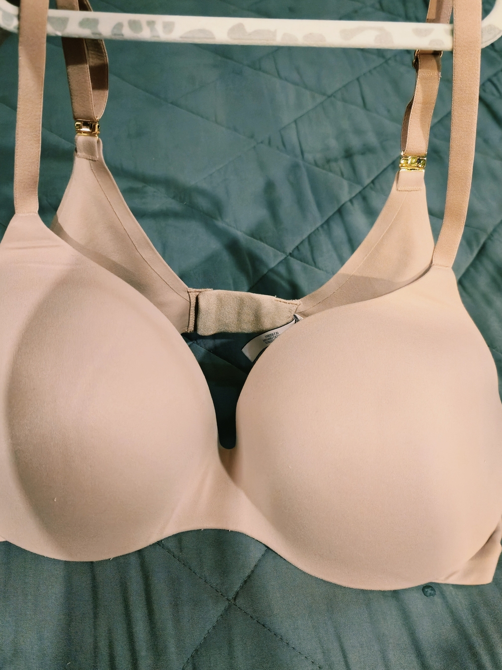 Victoria Secret Incredible Bra in Light Nude -